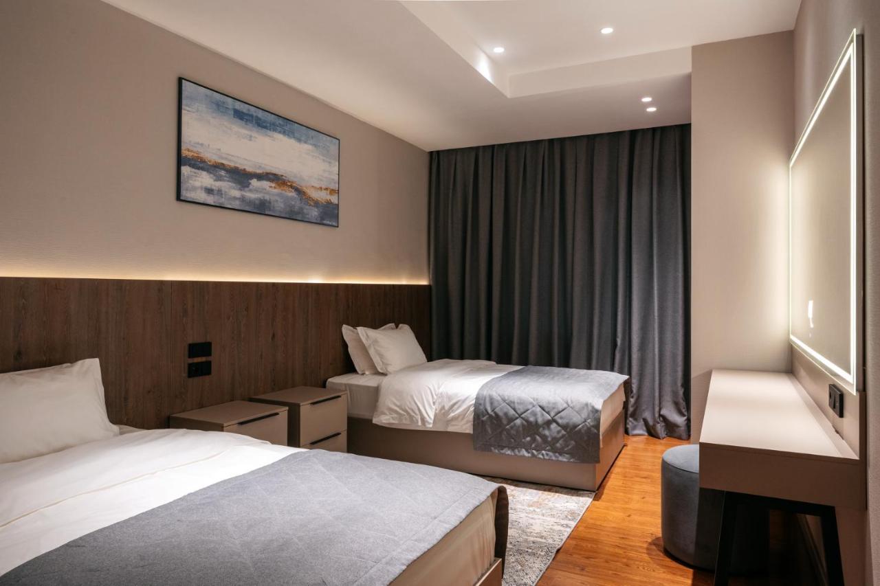 Raavah Aparthotel Almaty Esterno foto