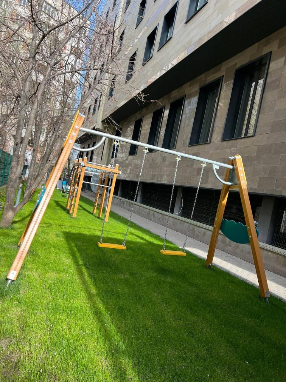 Raavah Aparthotel Almaty Esterno foto